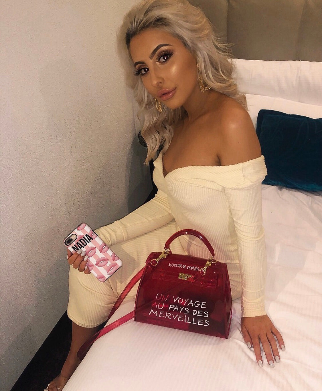 QUEEN REIGN - SCARLETT RED