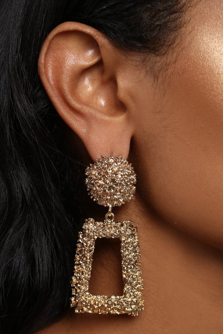 GOLD DROP EARRINGS