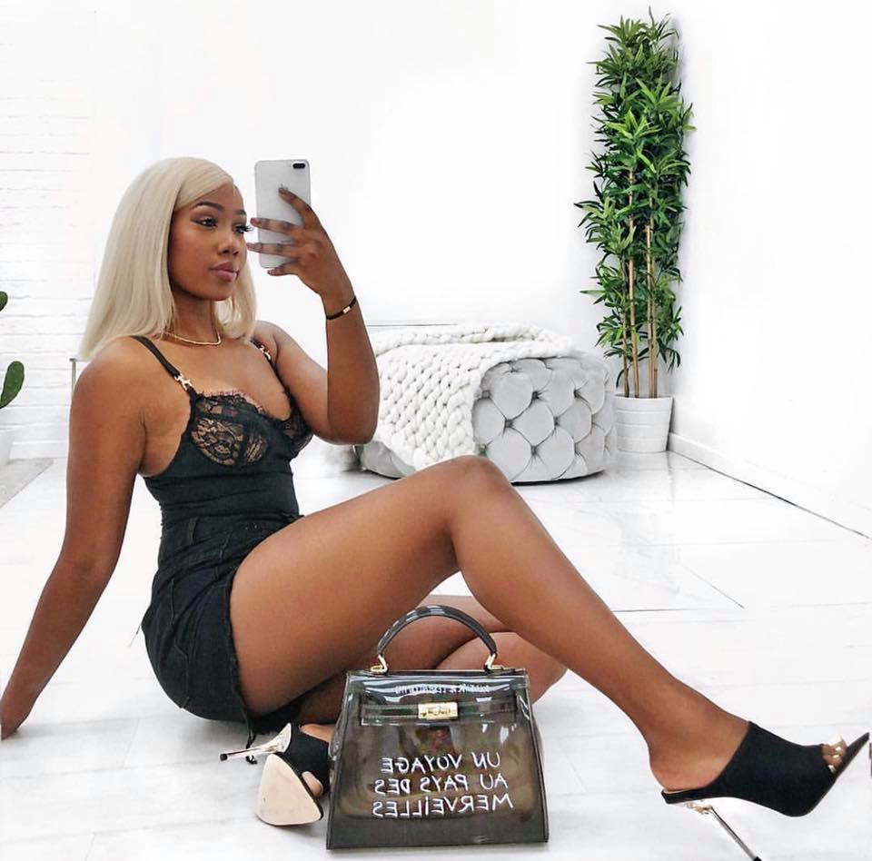 QUEEN REIGN - BAESIC BLACK